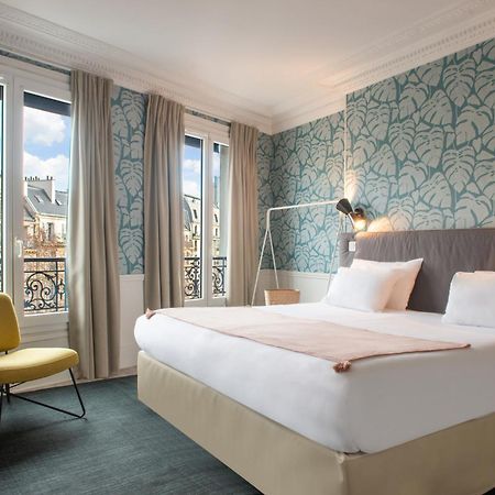 Hotel Avama Prony Paris Exteriör bild