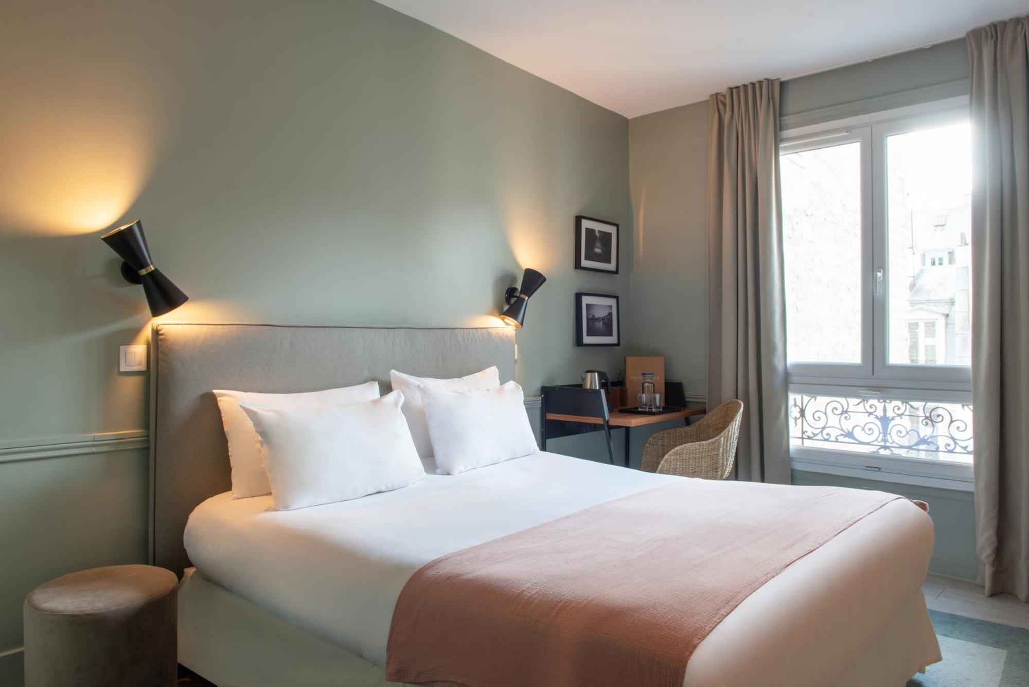 Hotel Avama Prony Paris Rum bild