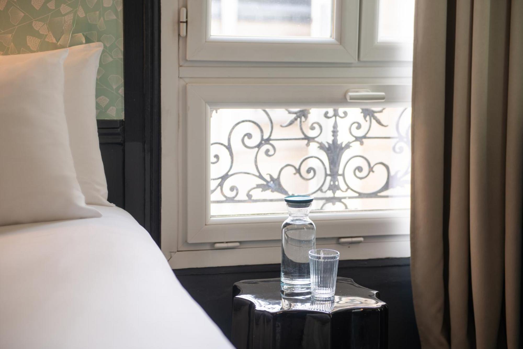 Hotel Avama Prony Paris Rum bild