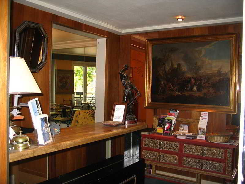 Hotel Avama Prony Paris Exteriör bild