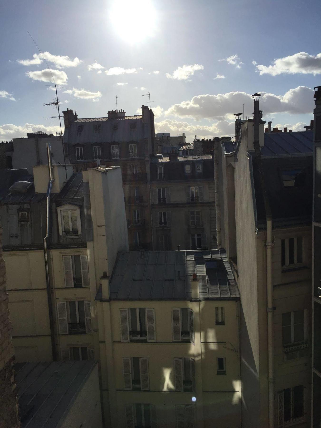Hotel Avama Prony Paris Exteriör bild